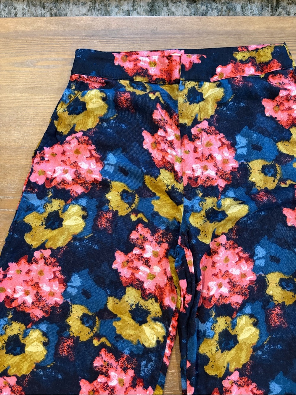 Abercrombie & Fitch Navy Floral Wide-Leg Pants - Picture 2 of 7